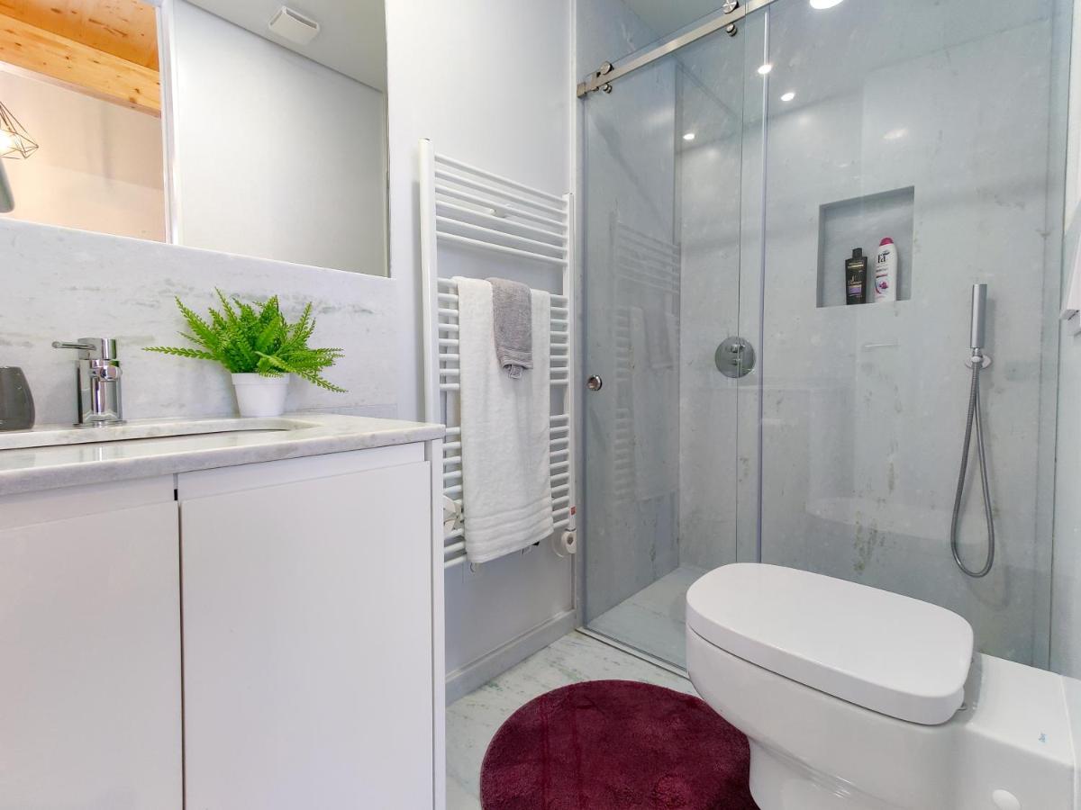 Coutinho Apartment - Modern Ap In The City Centre With Balcony Viana do Castelo Luaran gambar