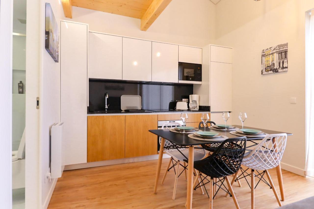 Coutinho Apartment - Modern Ap In The City Centre With Balcony Viana do Castelo Luaran gambar